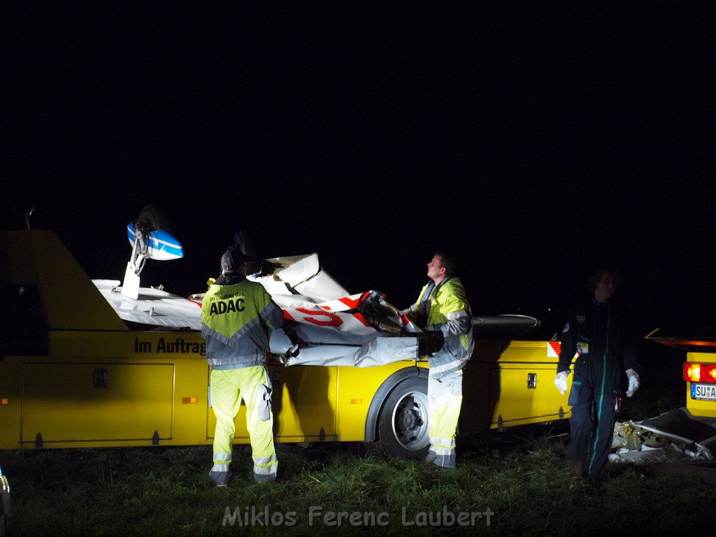 Kleinflugzeug abgestuerzt Sankt Augustin Meindorf P370.JPG